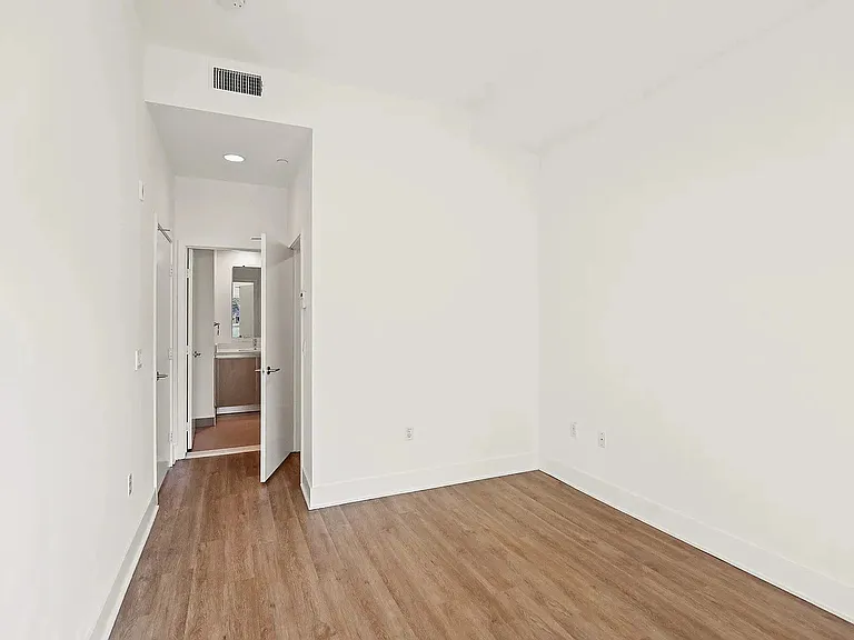 5308 Sepulveda Blvd — Photo 28