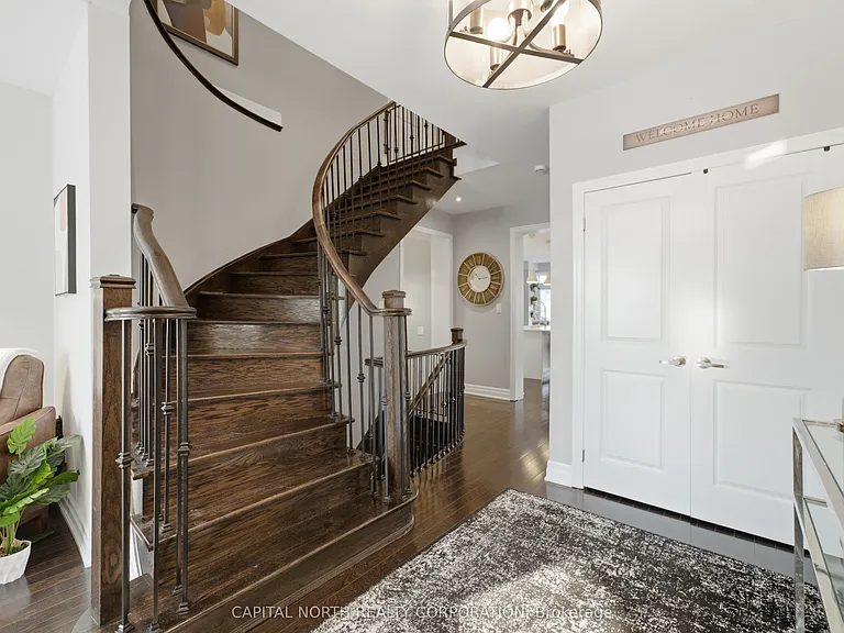 18 Alex Campbell Cres — Photo 19