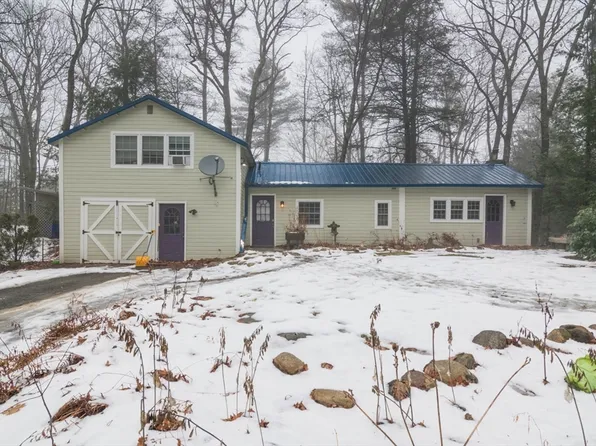 20 Great Pines Dr, Shutesbury, MA 01072