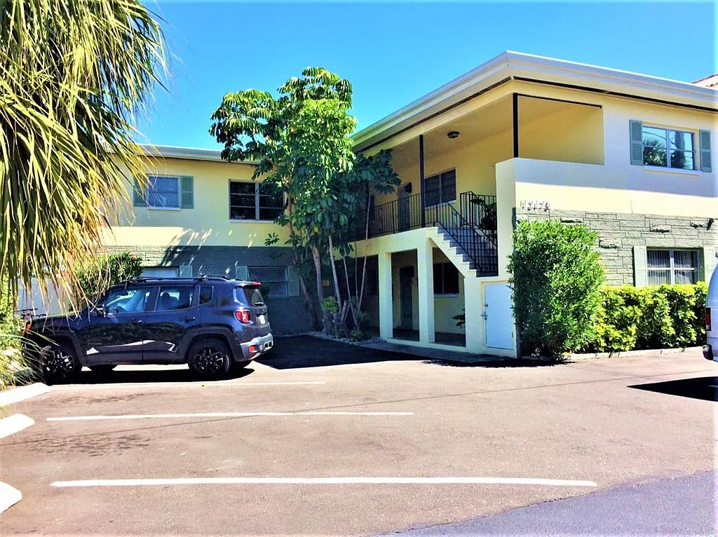 1 bed, 1.0 bath, 800 sqft, $1,600 — Photo 2