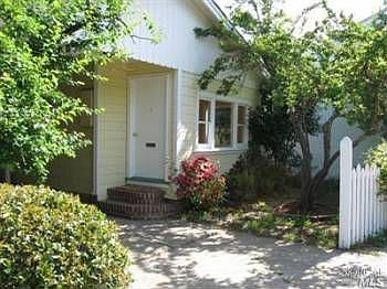 1st image of 15 Belle Ave