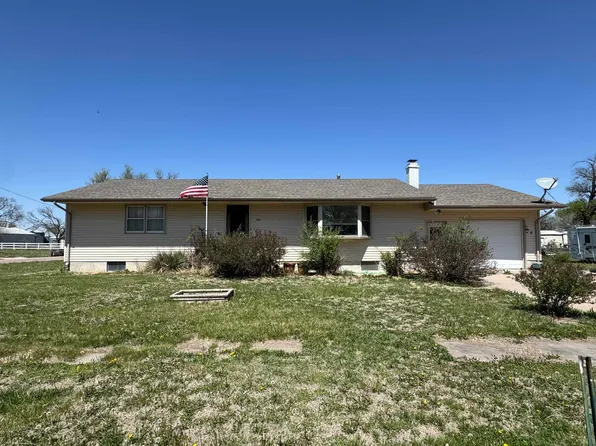 824 Warren St, Trumbull, NE 68980