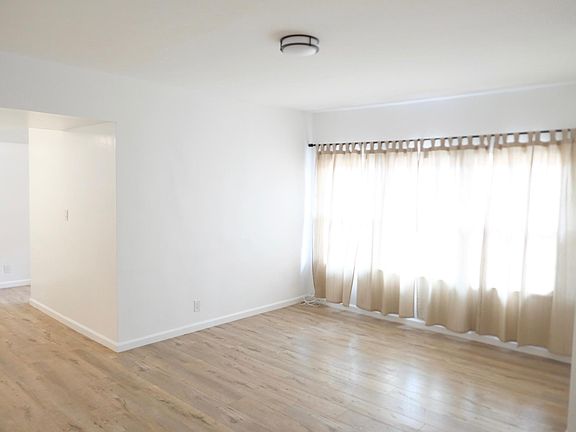 4th image of 2629 Halldale Ave #2