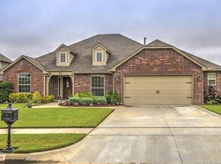 509 E Fargo St, Broken Arrow, OK 74012