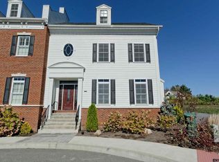 1 Sudburry Sq, Latham, NY 12110
