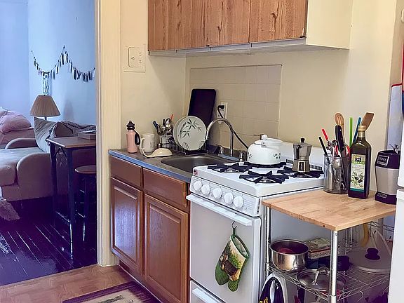 4th image of 251 W 101st St APT 4A