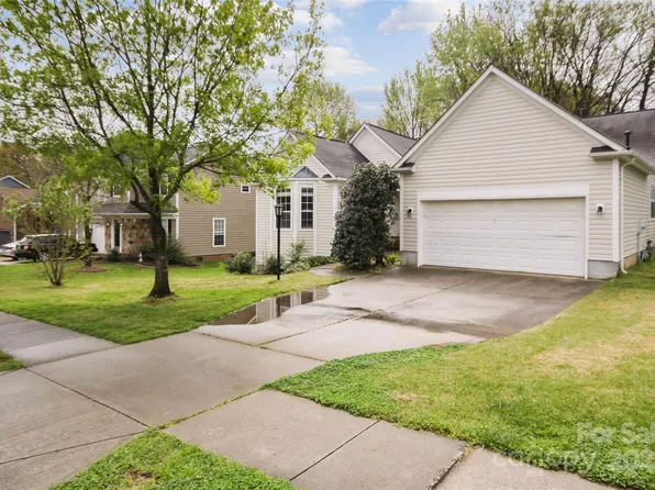 11834 Mourning Dove Ln, Charlotte, NC 28269