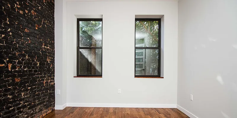 Rented by Compass | media 36