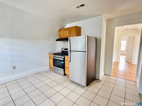 202 6th St #3