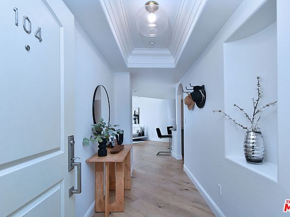 3rd image of 4202 Whitsett Ave APT 104