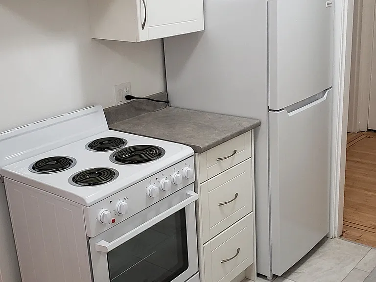 321 Agnes St #17 — Photo 3