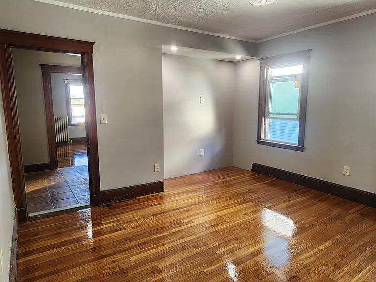 160 Wilmington Ave #2 — Photo 12