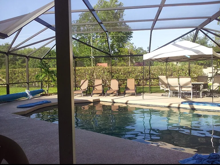 Woodhaven Cir — Photo 2