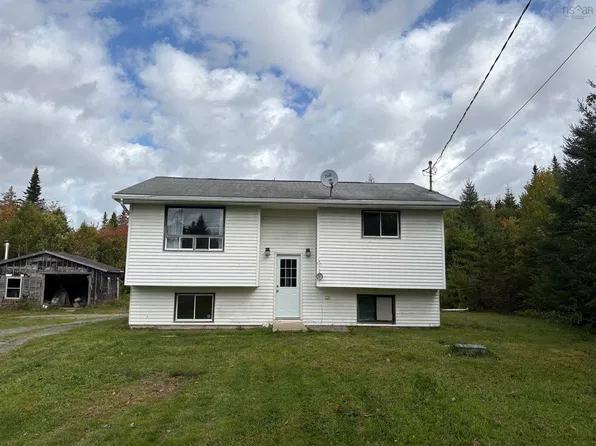 23669 Highway 7, Watt Section, NS B0J 3B0