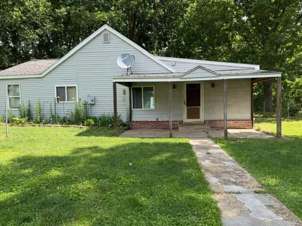 3406 W Shore Dr, Battle Creek, MI 49017
