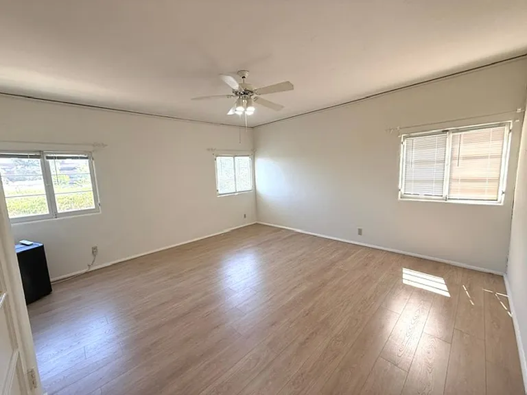 Fair Oaks Apts — Photo 17