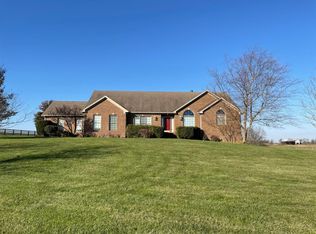 1800 Clintonville Rd, Paris, KY 40361