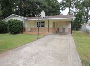 520 E Caldwell St, Gonzales, LA 70737
