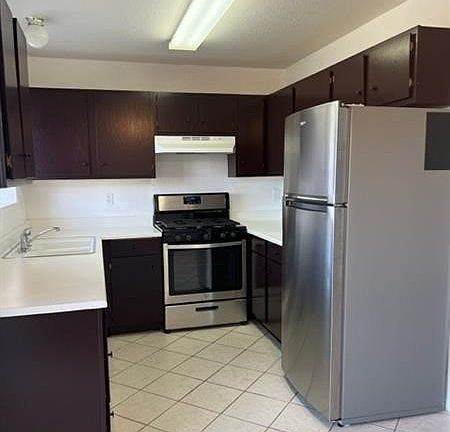 4th image of 696 Anne Ln #696