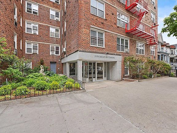 3rd image of 3176 Decatur Ave APT 3A