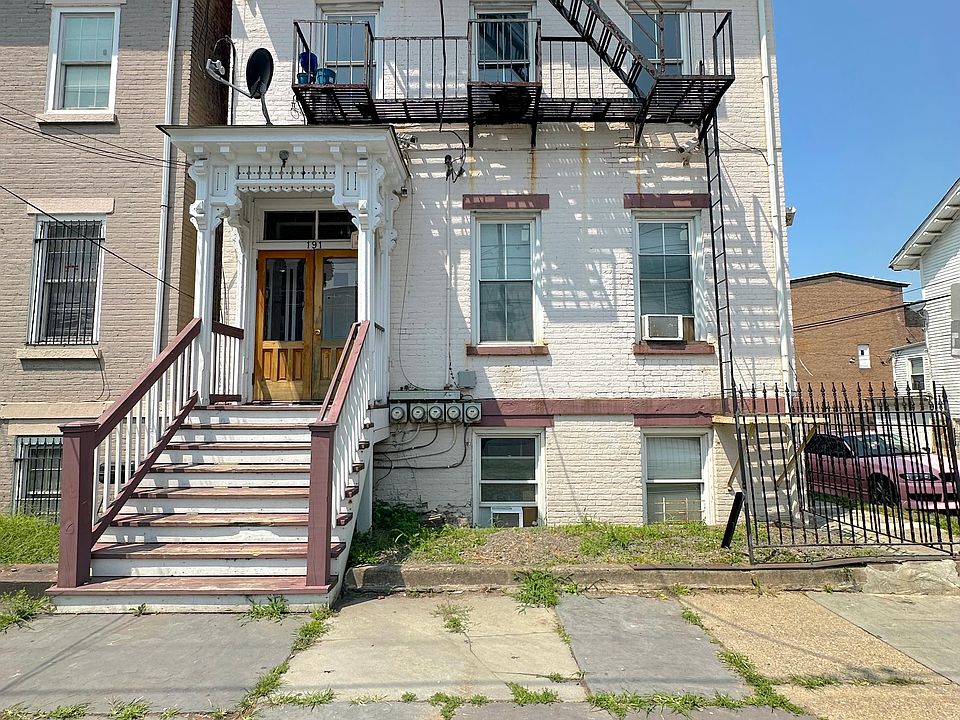 1st image of 191 Liberty St APT 3