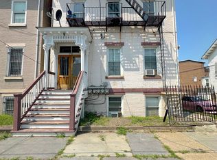 191 Liberty St APT 3, Newburgh, NY 12550
