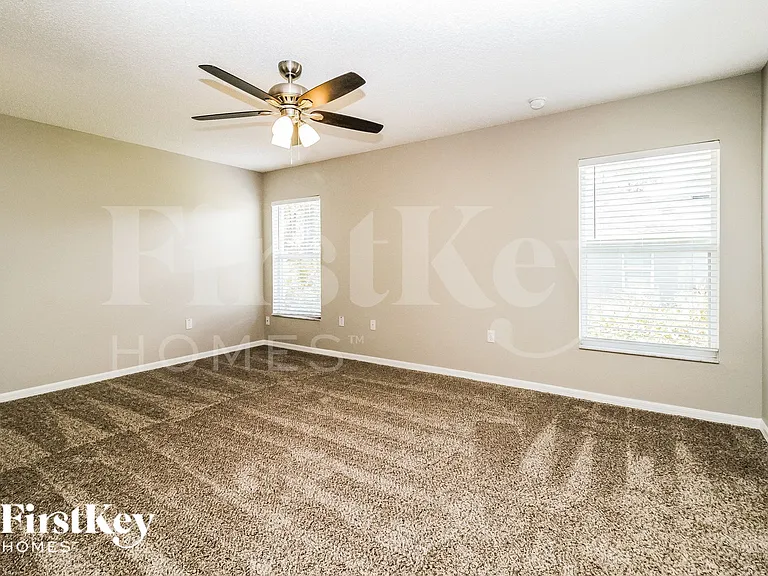 2579 Coachman Dr — Photo 8