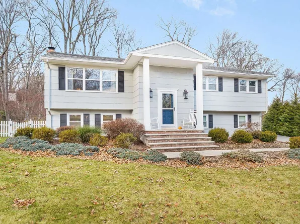 5 Alexander Dr, Randolph, NJ 07869