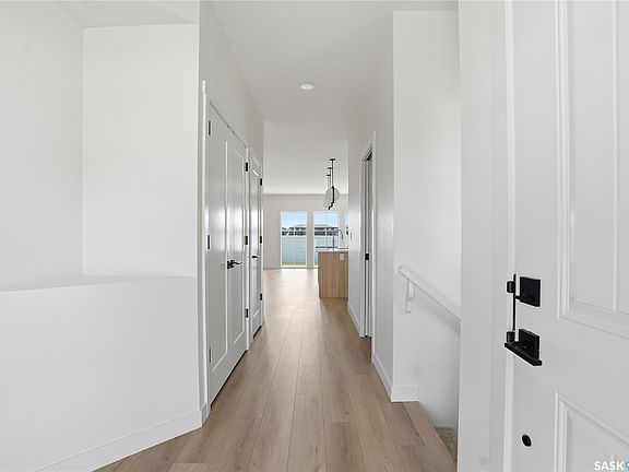 5th image of 720 Brighton Boulevard #20