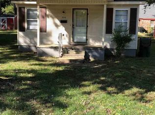 224 Cleveland St, Martin, TN 38237