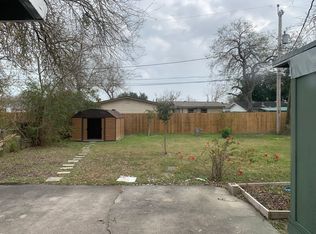 946 Rickey Dr, Corpus Christi, TX 78412
