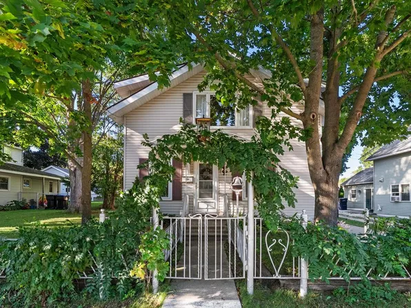 928 Quincy St, Sturgeon Bay, WI 54235