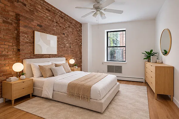 Bedroom, photo 1