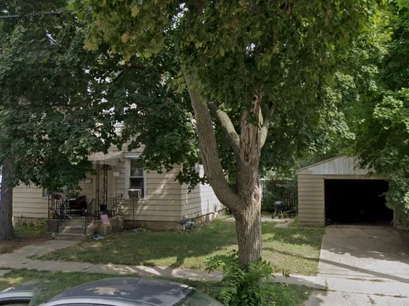 918 15th Ave, Rockford, IL 61104
