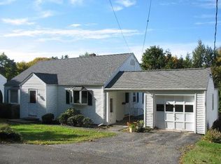 6 Old Farm Rd, Danbury, CT 06810