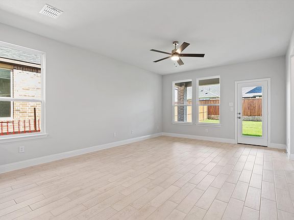 5th image of 1012 Santa Lucia Dr