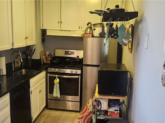 4th image of 740 E Broadway Floor 6