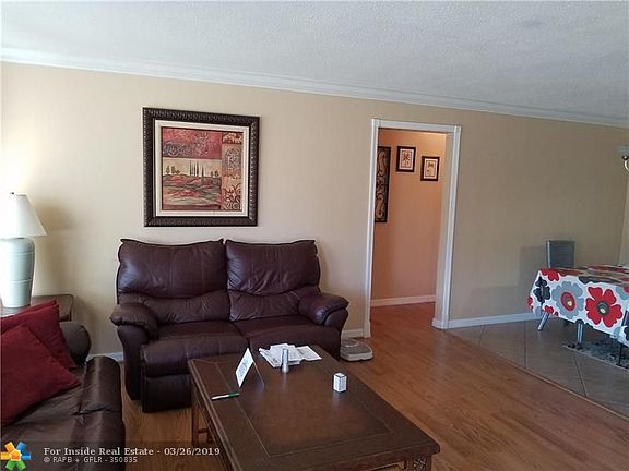 2nd image of 40 Leisure Blvd