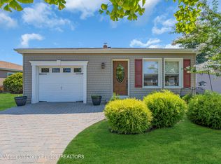 124 Hyannis St, Toms River, NJ 08757