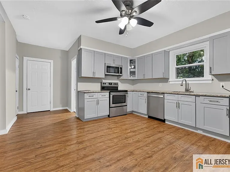 62 Washburn Ave #2 — Photo 7