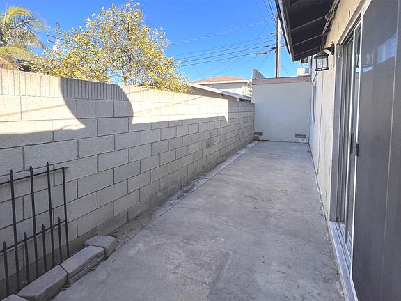 4th image of 414 S Melrose St APT 3