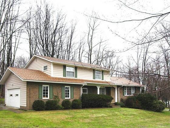 1st image of 8714 Lake Forest Trl