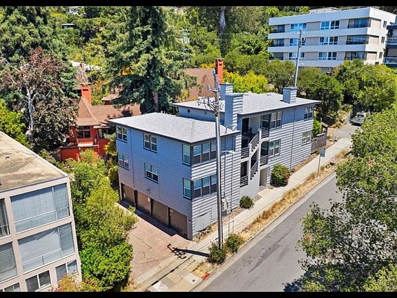 3rd image of 2713 Ridge Rd #2