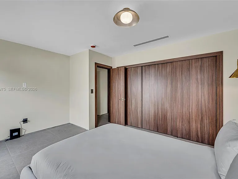 1170 S Biscayne Point Rd — Photo 35