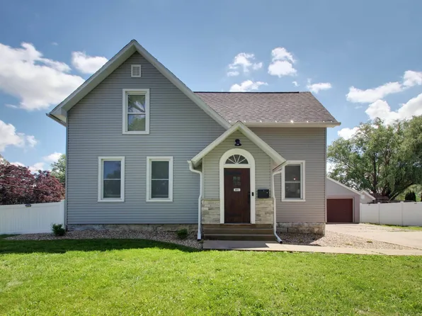 801 S 22nd St, Quincy, IL 62301