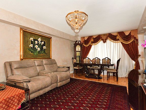 5th image of 12340 83rd Ave APT 9J