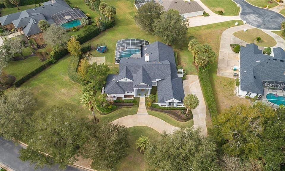 1st image of 711 Bear Creek Cir