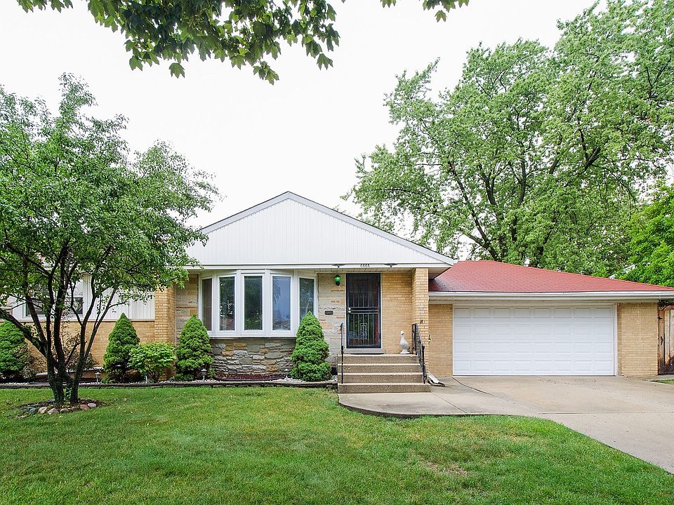 1st image of 4444 N Redwood Dr