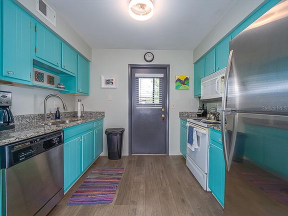 5th image of 200 Saint Andrews Blvd APT 2107