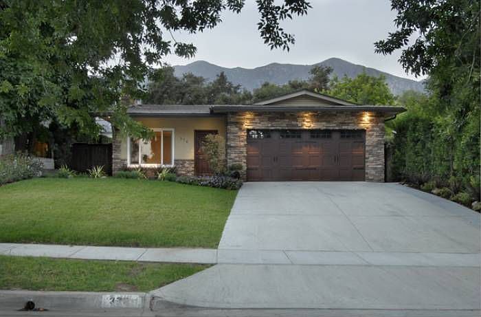 Front View of Home